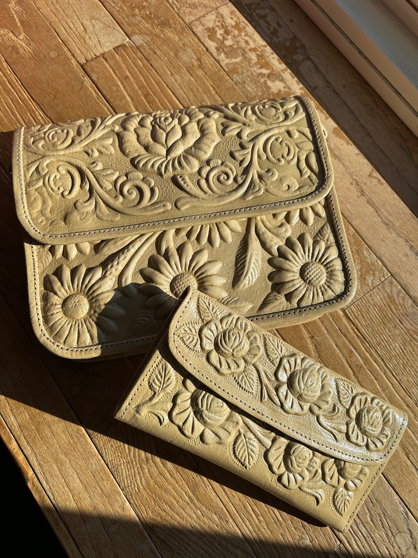 Kalli HandBag & Wallet - Hueso